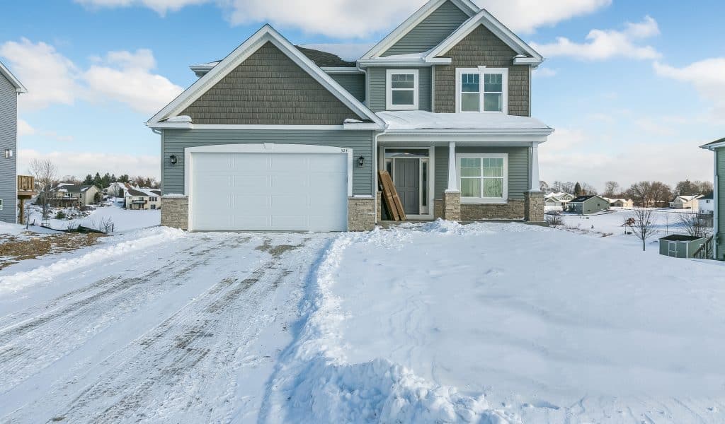 324 Tomahawk Dr - Twin Lakes, WI move-in-ready homes, home builder, bear homes