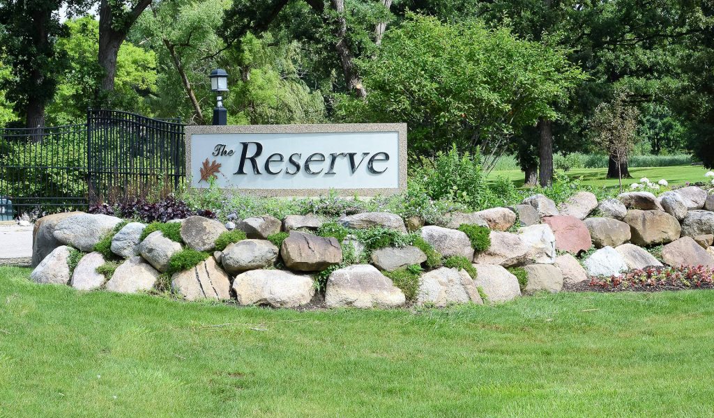 Reserve-01