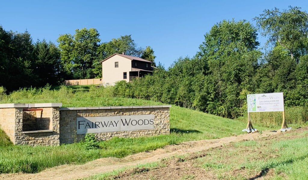 Fairway Woods Entrance fairway woods, home builder in kenosha county, custom home builders kenosha county