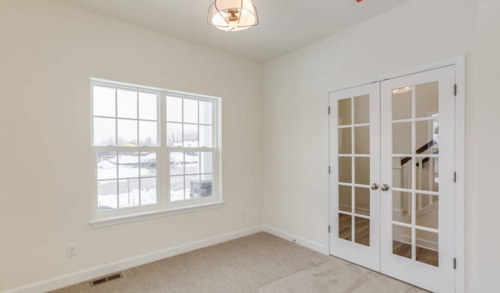 7885 Williamsburg Ct, Bristol, WI 53104