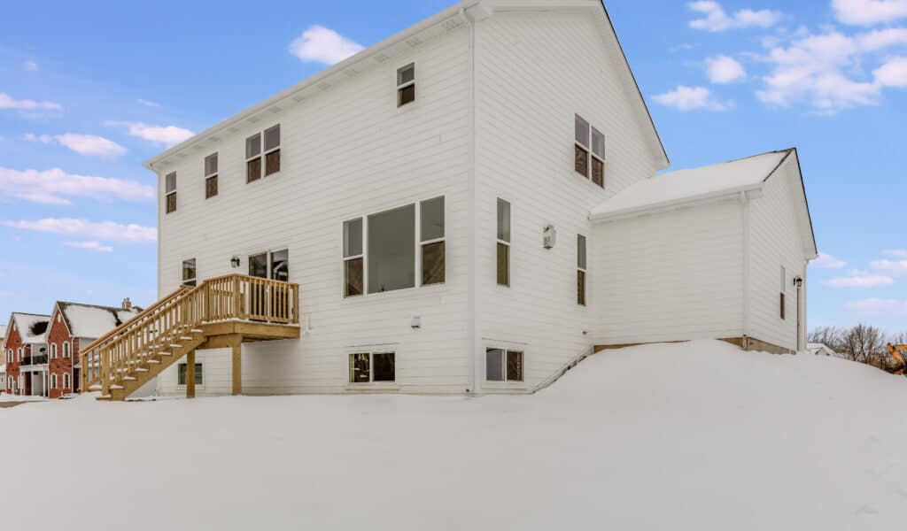 7885 Williamsburg Ct, Bristol, WI 53104