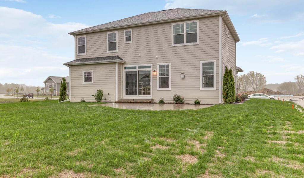 9110 Creekside Cir, Pleasant Prairie, WI 53158